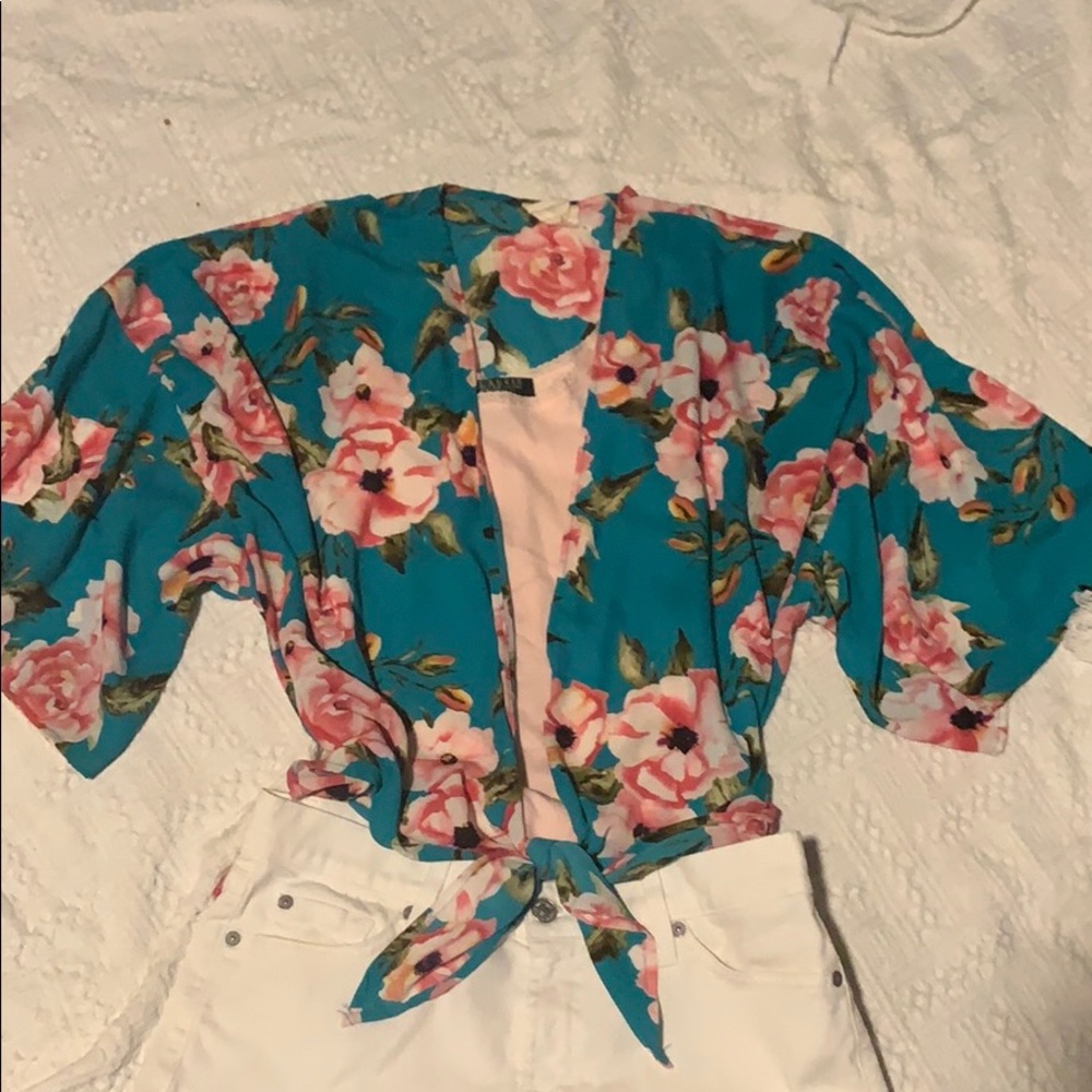 FLORAL TOP - Picture 4 of 5